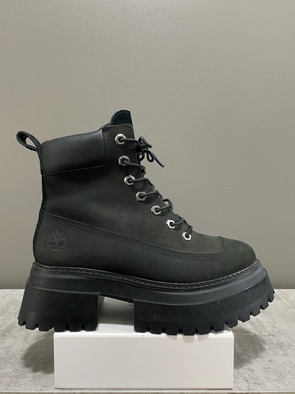 Timberland Sky Black Women's ReBOTL™ Sample Lace up Boot Size 7